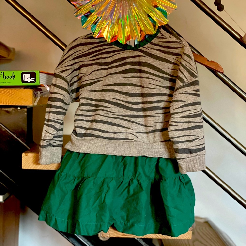 Mini Boden EUC Zebra Jersey Woven Dress, Size 3T